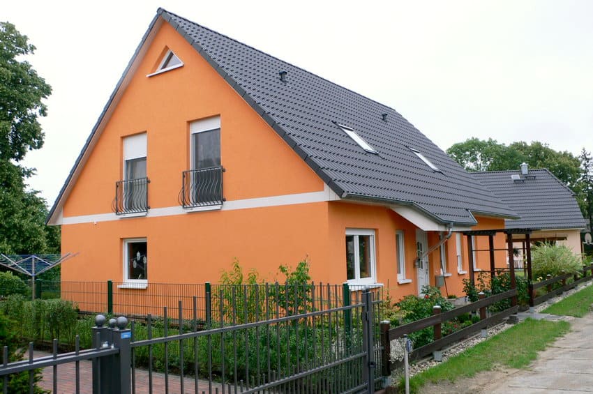 Haus Stendal mit Einliegerwohnung und Balkon